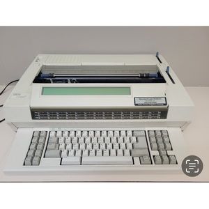 IBM Wheelwriter 3500 Electronic Typewriter 6787-008 - Works Great!